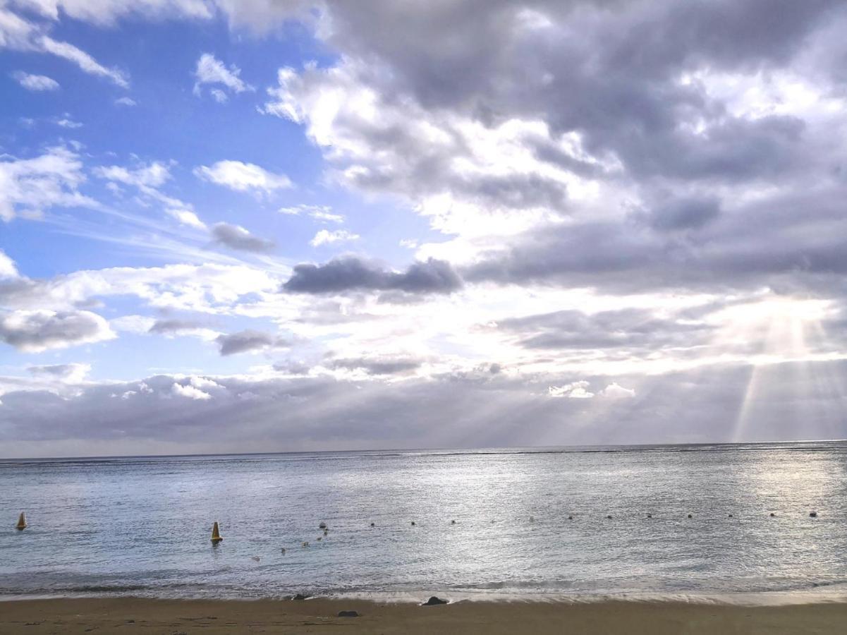 Dreamy Beach View And 5 Mins Walk To Beach - Sunset Lagoon Luxury Lodgings Flic en Flac Exterior photo